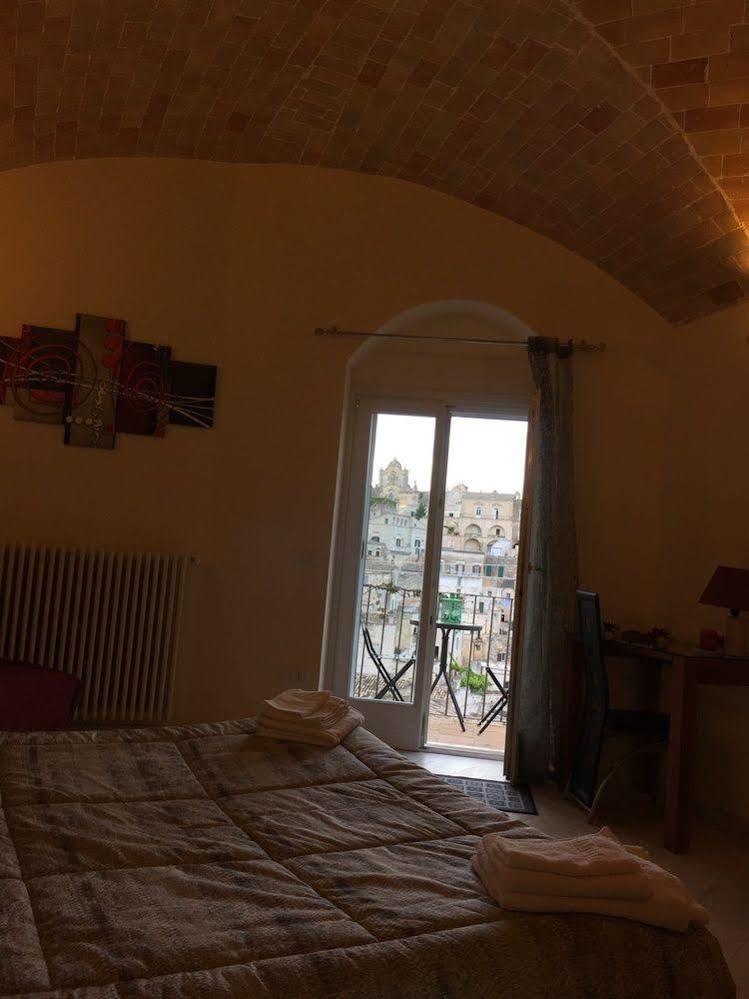 Lo Scorcio, Casa Vacanza Nel Cuore Dei Sassi Con Vista Incantevole Con Self Check-In Matera Eksteriør bilde